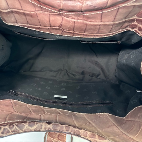 Brown Crocodile Embossed Leather bag with metal handles by Georges Rech - Picture 6 of 6